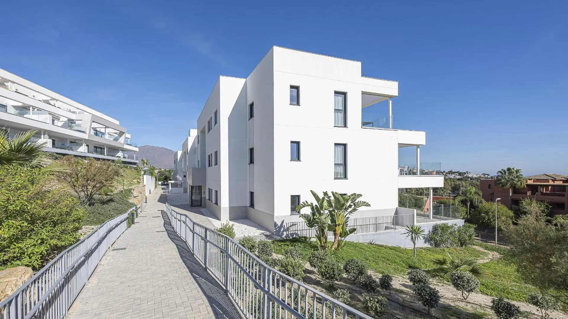 Penthouse In Via Celere 5010 Apartment Casares 0*,